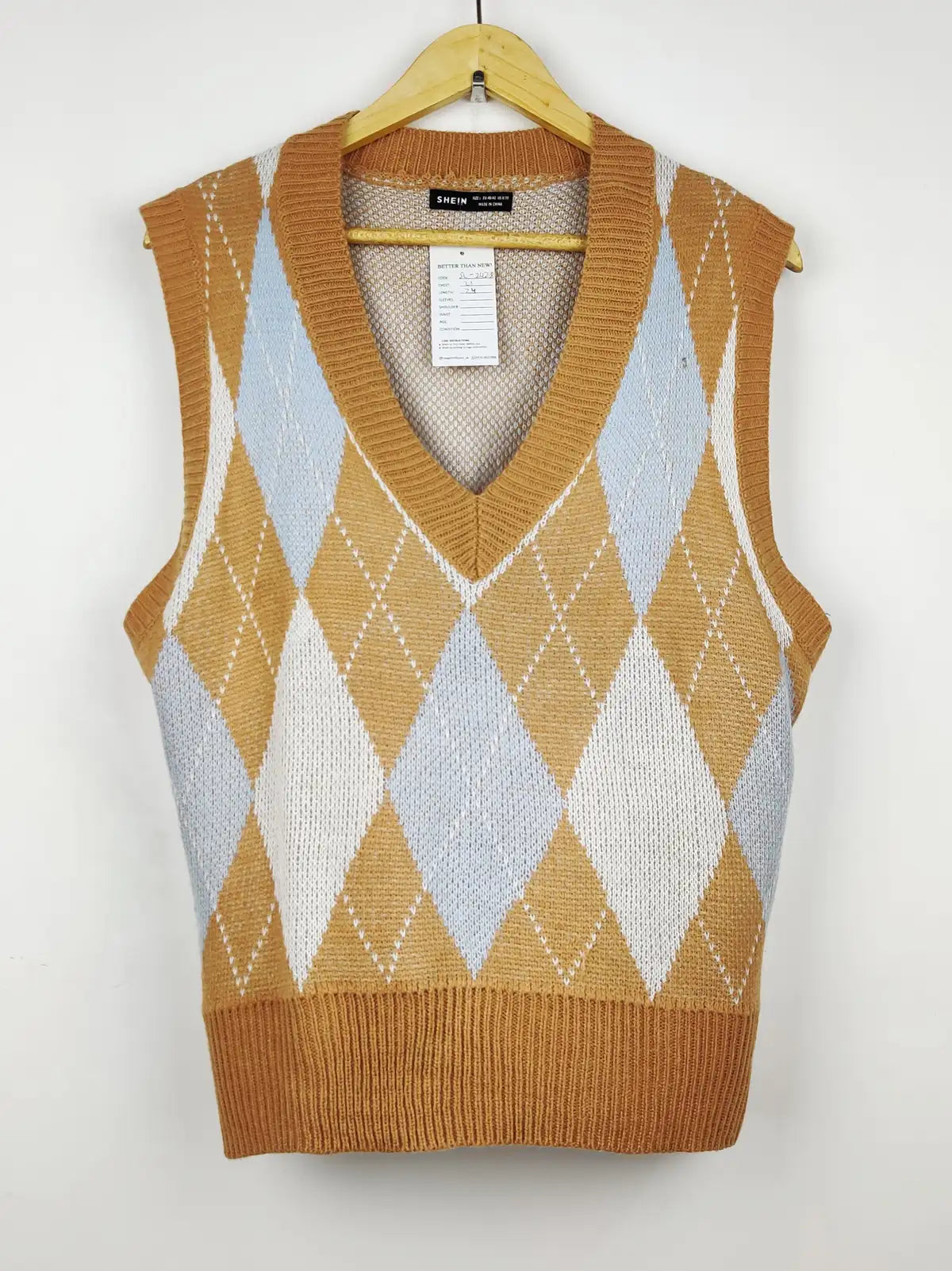 Buy online pre-used pre-loved 100% authentic & Original branded Shein (SL-2428) available in Pakistan. Top international brands avilable.