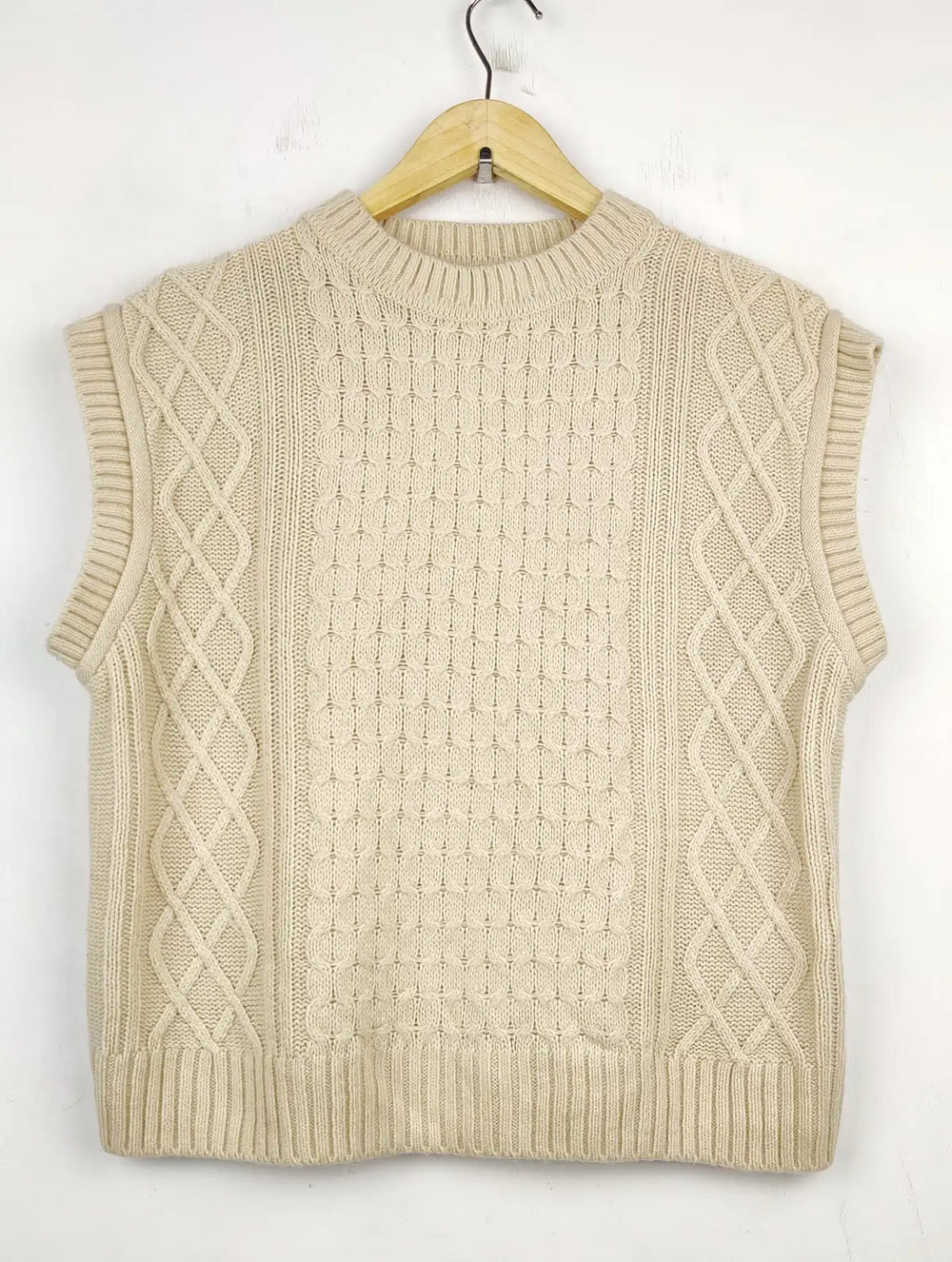 Buy online pre-used pre-loved 100% authentic & Original branded Dunnes Store (SL-2445) available in Pakistan. Top international brands avilable.