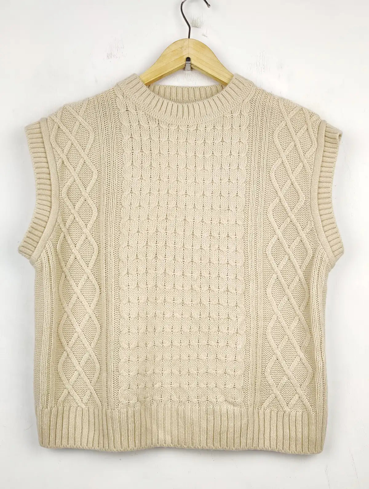 Buy online pre-used pre-loved 100% authentic & Original branded Dunnes Store (SL-2445) available in Pakistan. Top international brands avilable.