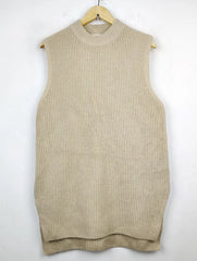 Buy online pre-used pre-loved 100% authentic & Original branded H&M (SL-2467) available in Pakistan. Top international brands avilable.