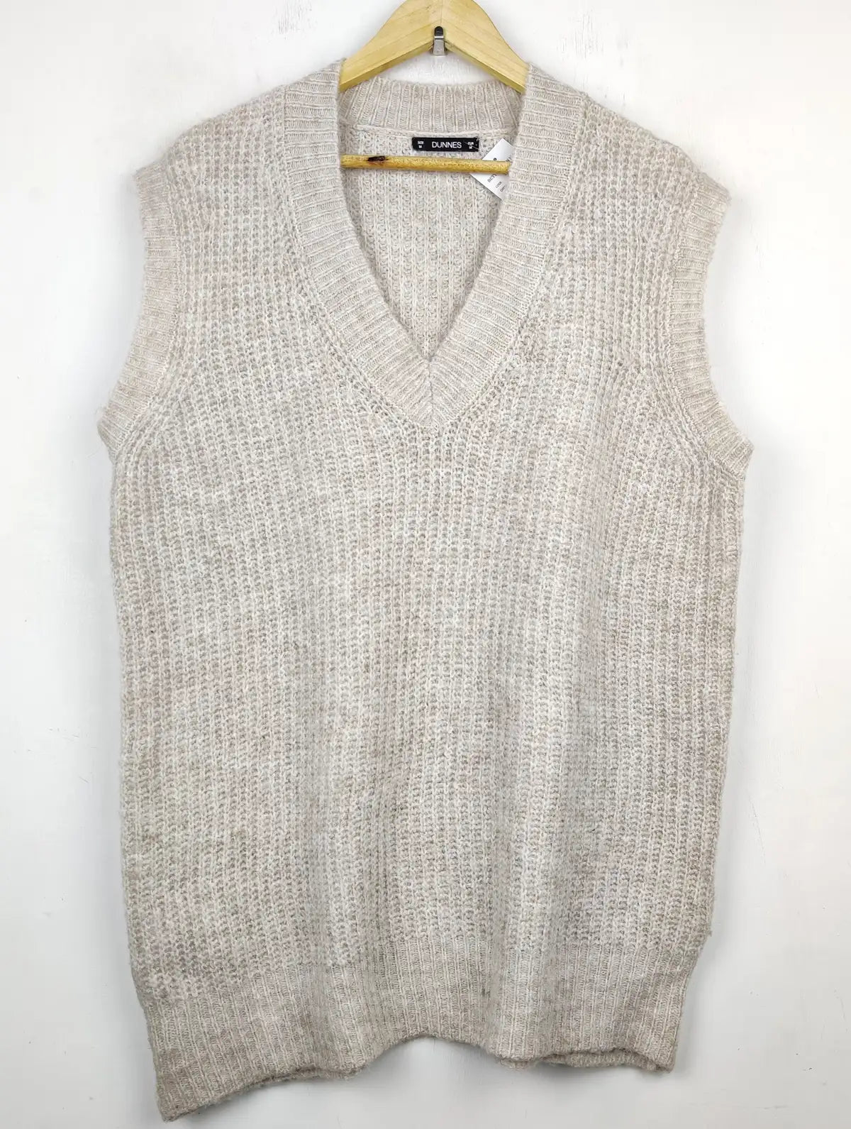 Buy online pre-used pre-loved 100% authentic & Original branded Dunnes Store (SL-2469) available in Pakistan. Top international brands avilable.