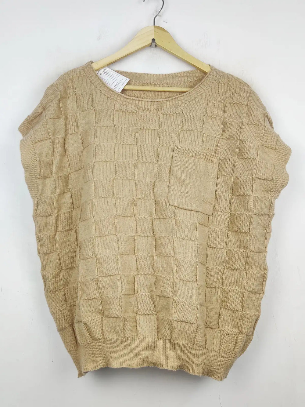 Buy online pre-used pre-loved 100% authentic & Original branded Unknown Brand (SL-2480) available in Pakistan. Top international brands avilable.