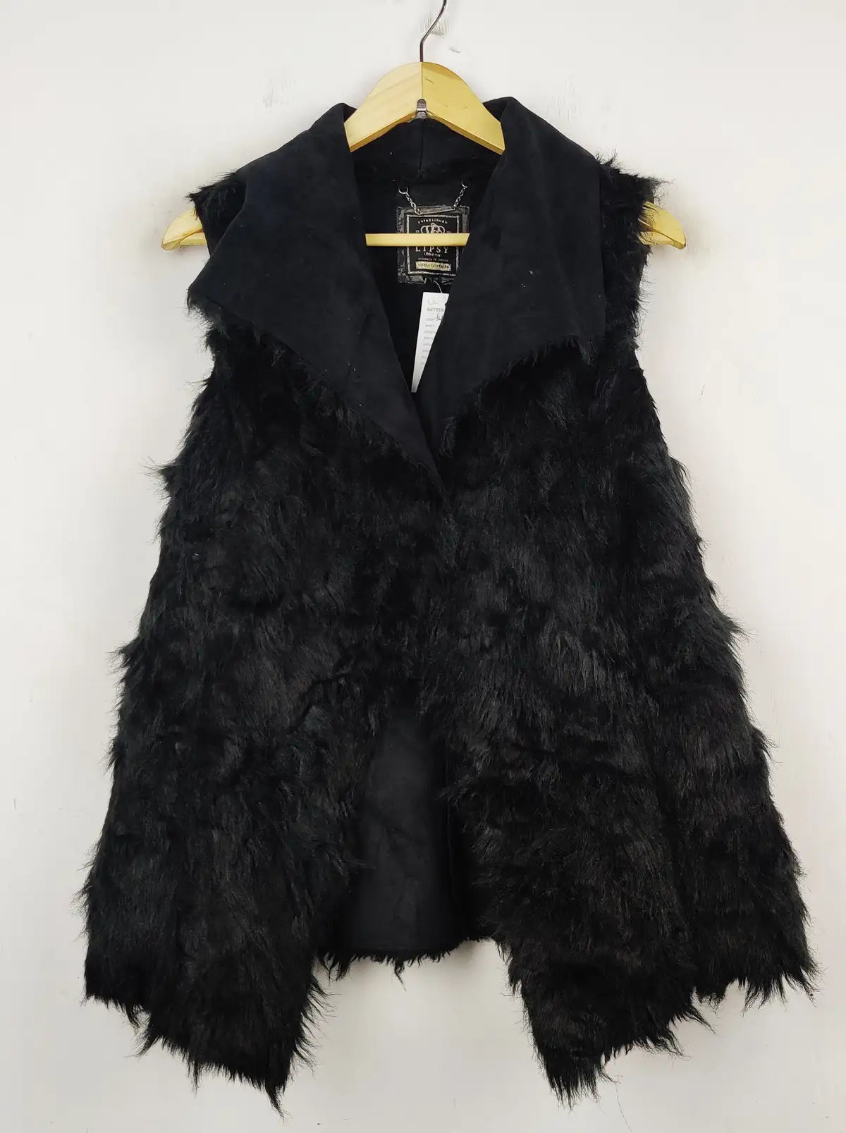 Buy online pre-used pre-loved 100% authentic & Original branded Lipsy London (SL-2485) available in Pakistan. Top international brands avilable.