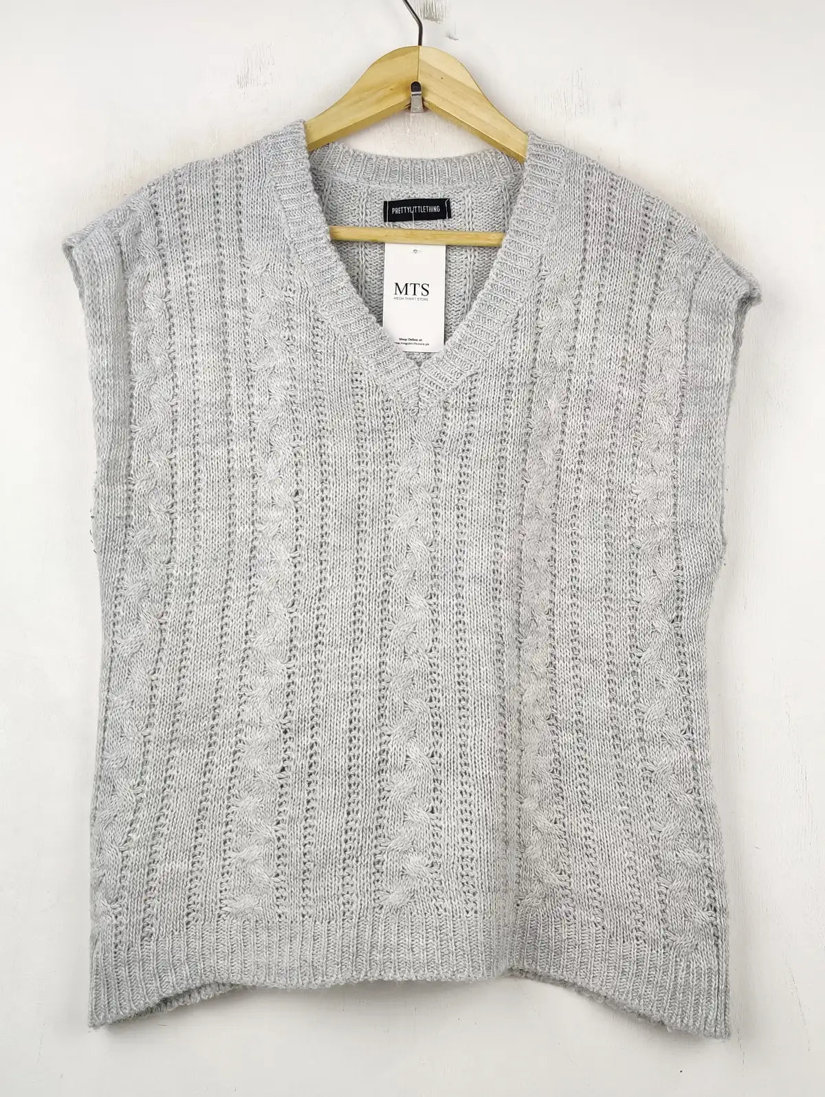 Buy online pre-used pre-loved 100% authentic & Original branded Prettylittlething (SL-2527) available in Pakistan. Top international brands avilable.