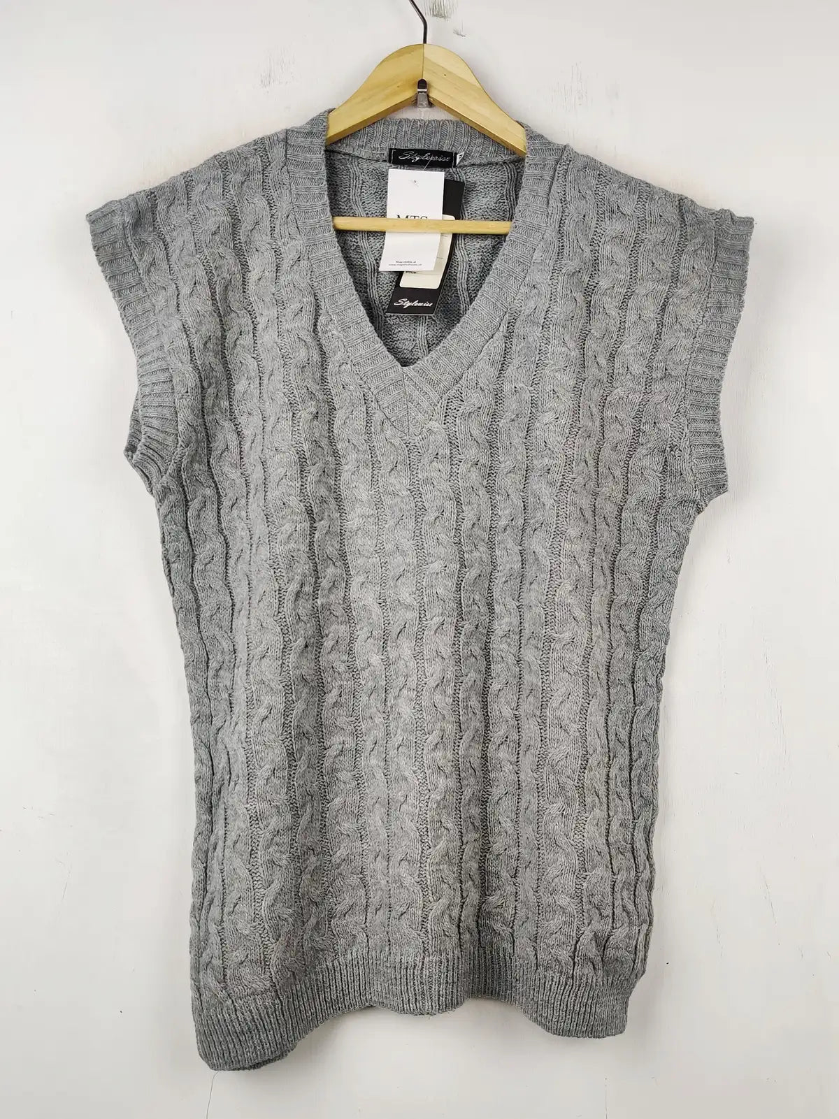 Buy online pre-used pre-loved 100% authentic & Original branded Stylewise (SL-2530) available in Pakistan. Top international brands avilable.