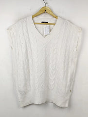 Buy online pre-used pre-loved 100% authentic & Original branded F&F (SL-2552) available in Pakistan. Top international brands avilable.