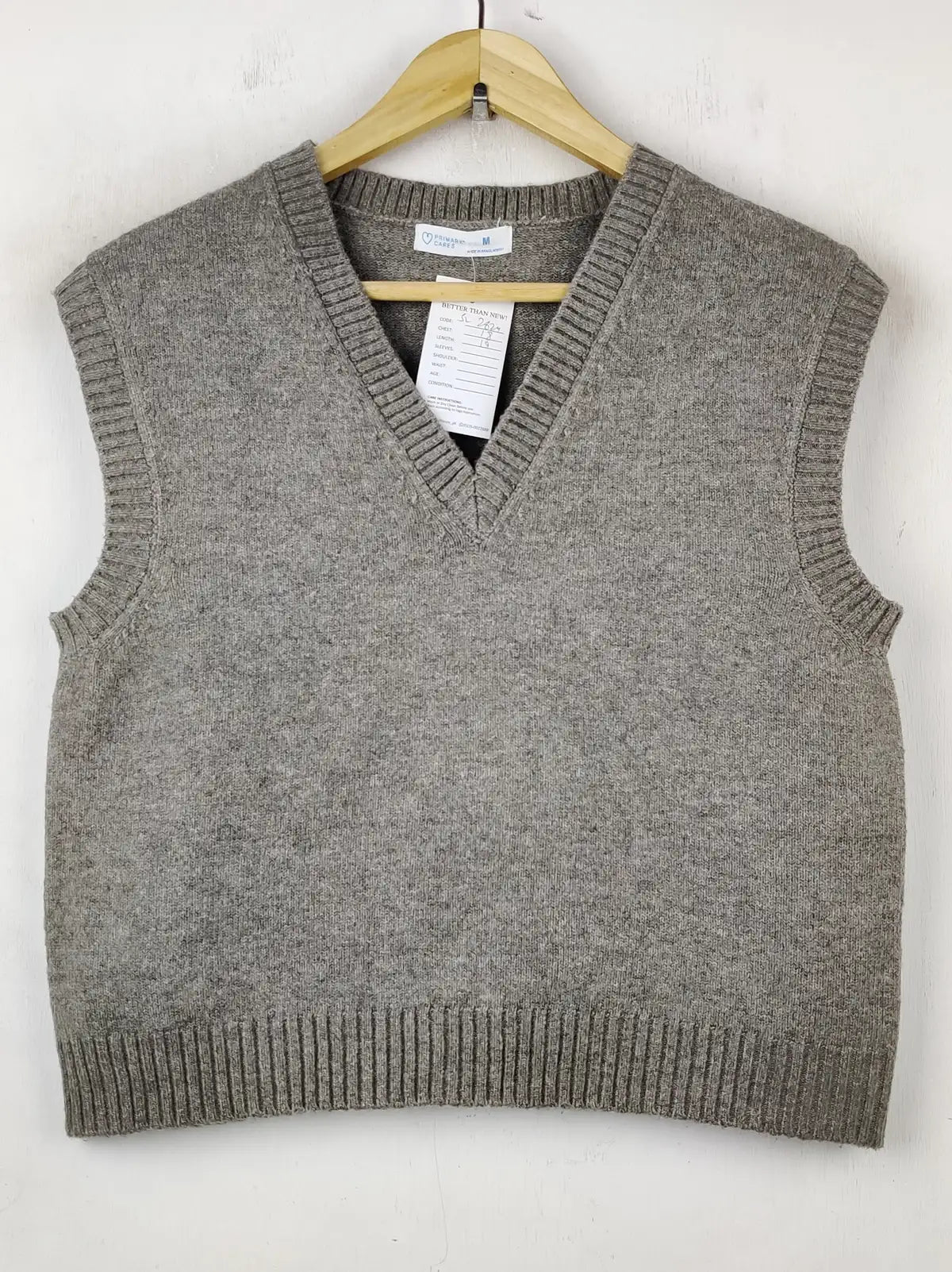 Buy online pre-used pre-loved 100% authentic & Original branded Primark (SL-2624) available in Pakistan. Top international brands avilable.