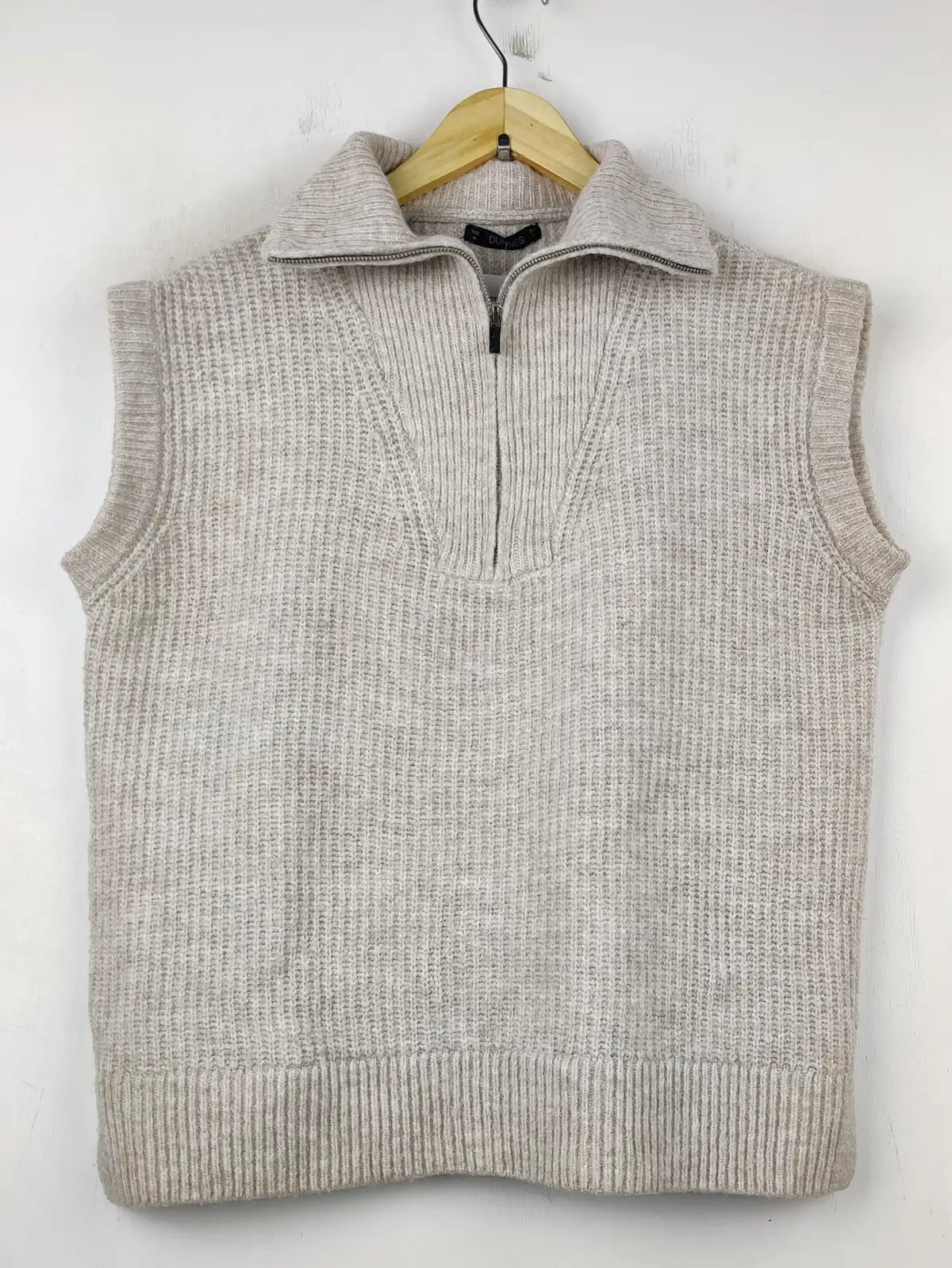 Buy online pre-used pre-loved 100% authentic & Original branded Dunnes Store (SL-2626) available in Pakistan. Top international brands avilable.