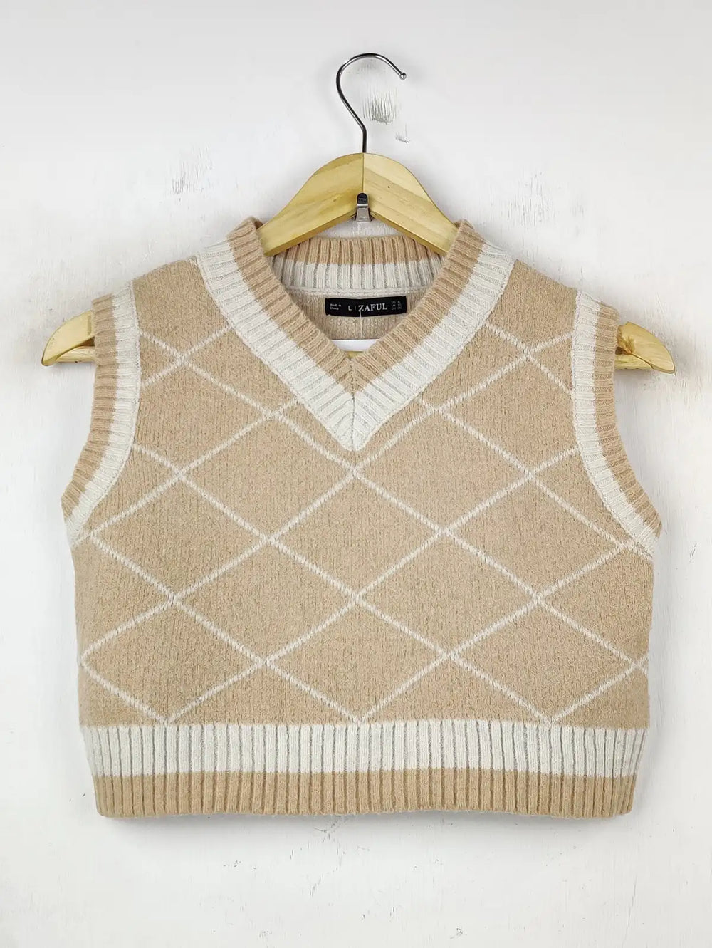 Buy online pre-used pre-loved 100% authentic & Original branded Zaful (SL-2640) available in Pakistan. Top international brands avilable.