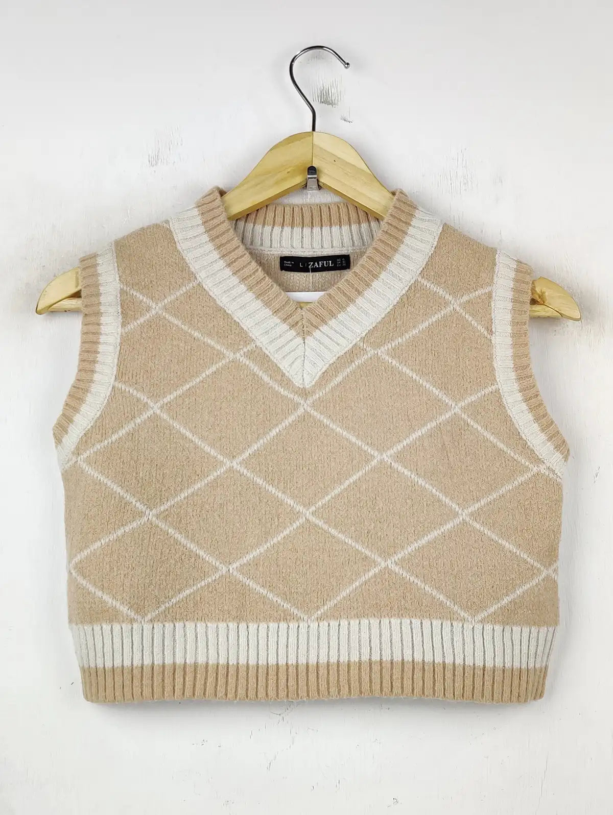 Buy online pre-used pre-loved 100% authentic & Original branded Zaful (SL-2640) available in Pakistan. Top international brands avilable.