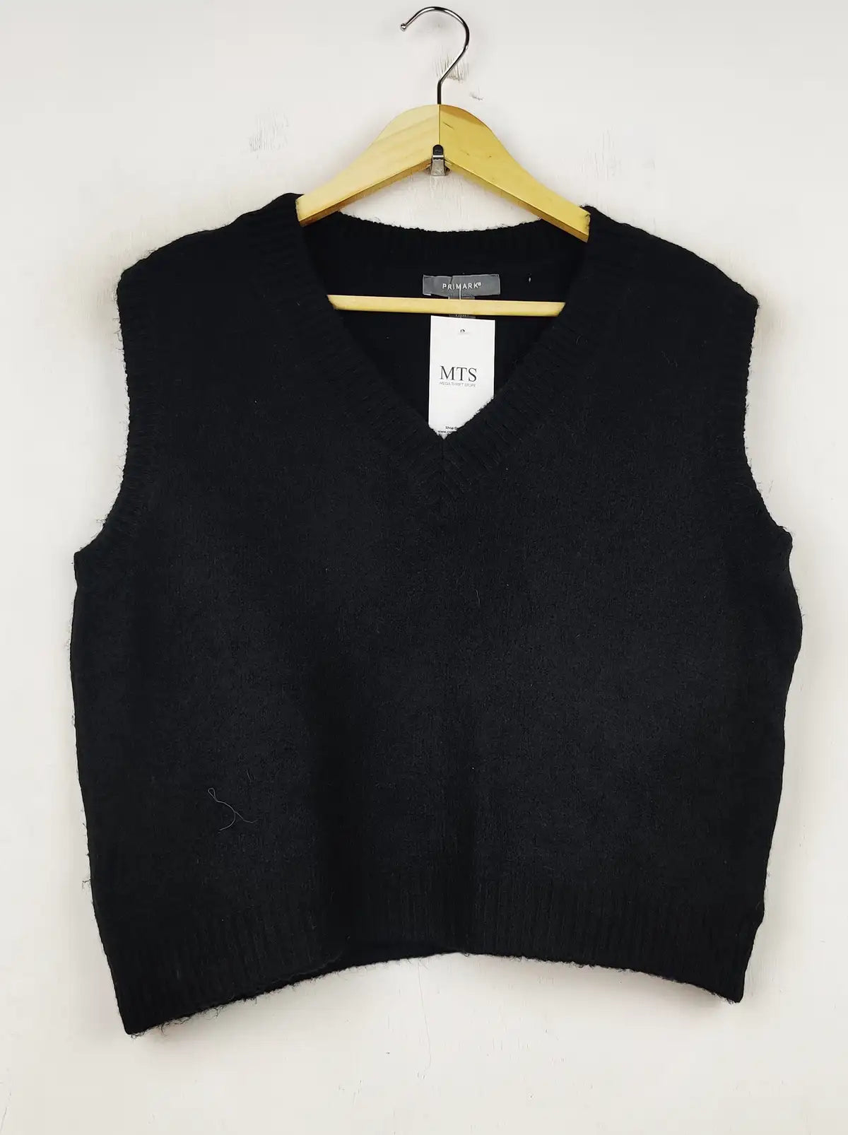 Buy online pre-used pre-loved 100% authentic & Original branded Primark (SL-2746) available in Pakistan. Top international brands avilable.