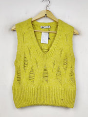 Buy online pre-used pre-loved 100% authentic & Original branded Zara (SL-2761) available in Pakistan. Top international brands avilable.