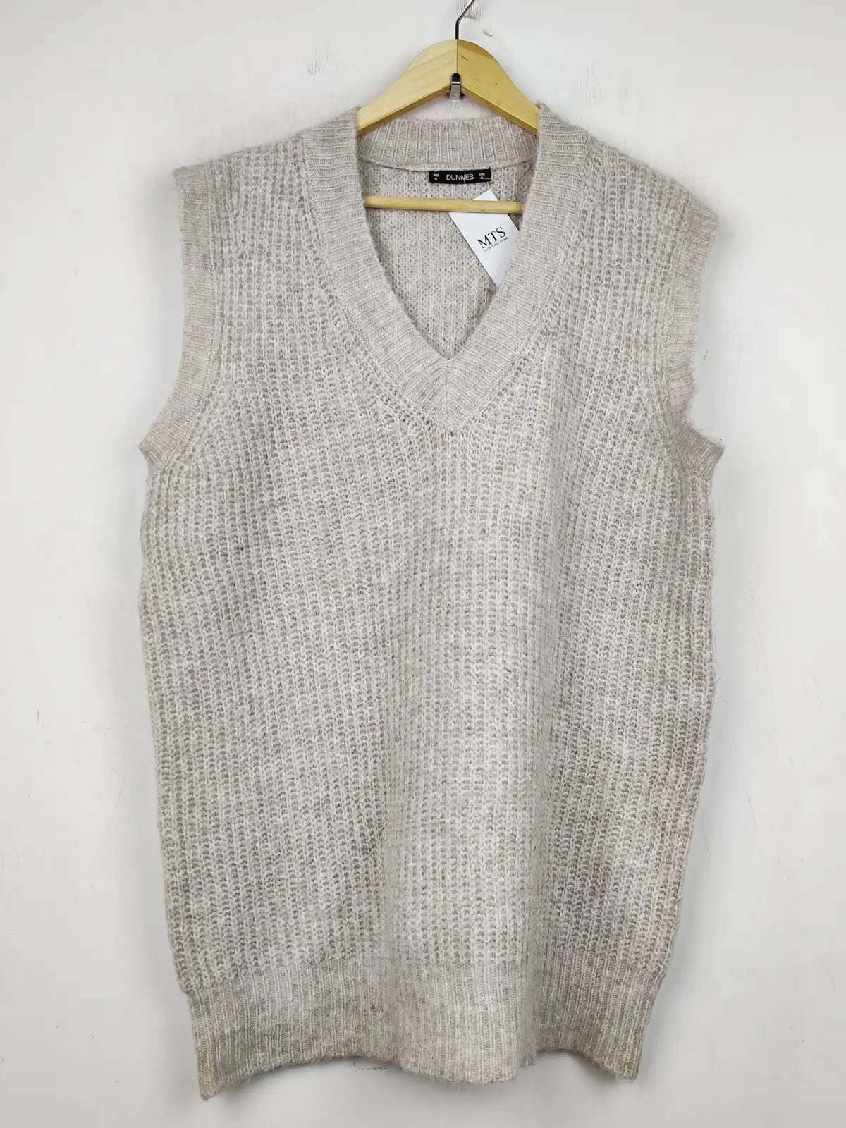 Buy online pre-used pre-loved 100% authentic & Original branded Dunnes Store (SL-2776) available in Pakistan. Top international brands avilable.