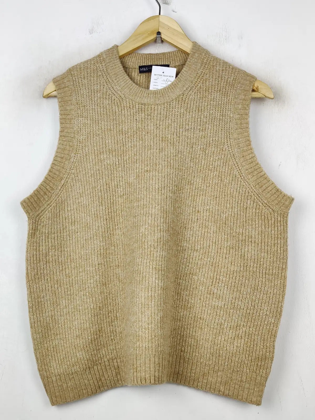 Buy online pre-used pre-loved 100% authentic & Original branded Only (SL-2820) available in Pakistan. Top international brands avilable.