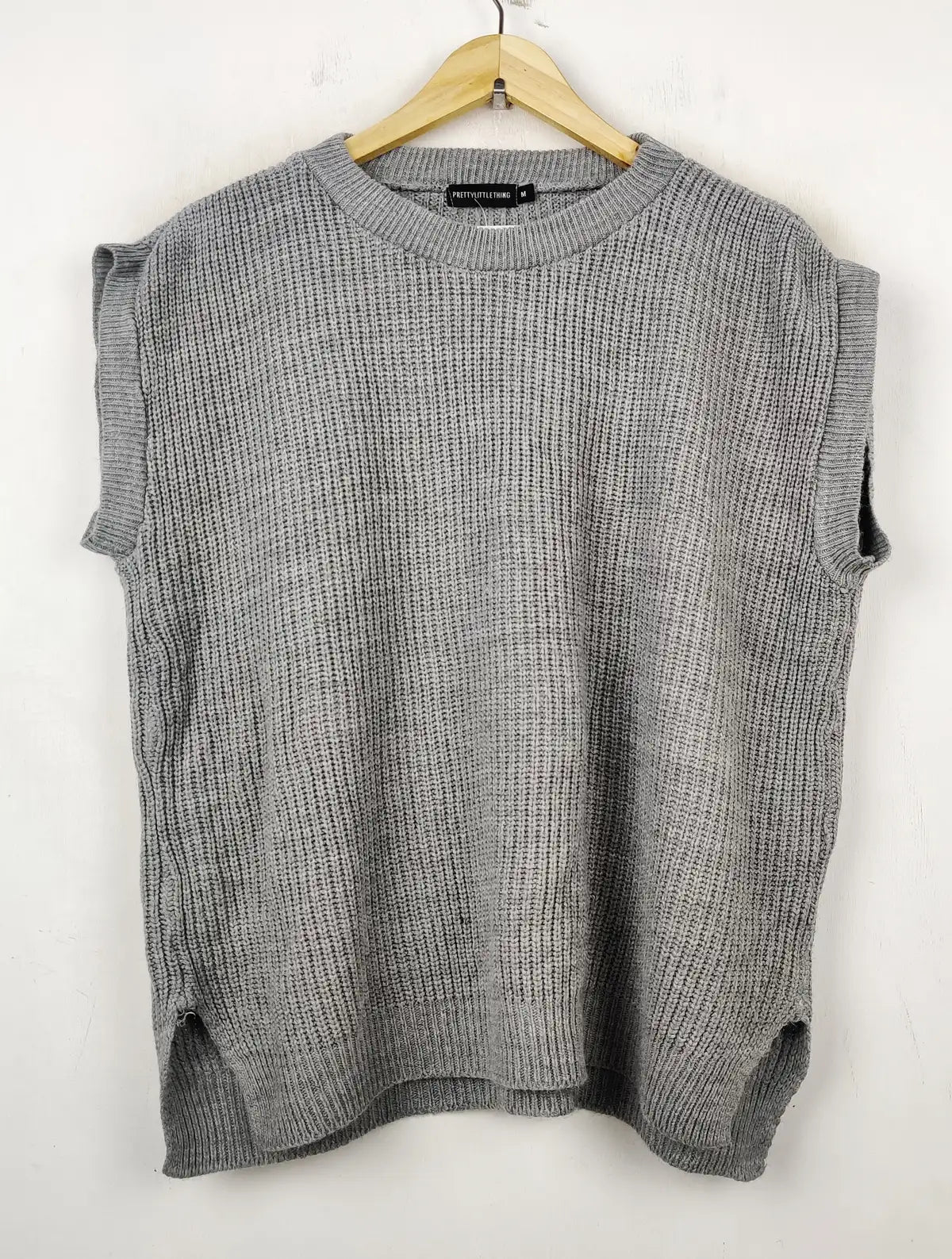 Buy online pre-used pre-loved 100% authentic & Original branded Prettylittlething (SL-2827) available in Pakistan. Top international brands avilable.