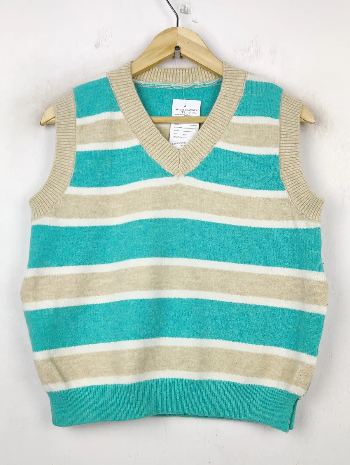 Buy online pre-used pre-loved 100% authentic & Original branded Dazy (SL-2876) available in Pakistan. Top international brands avilable.