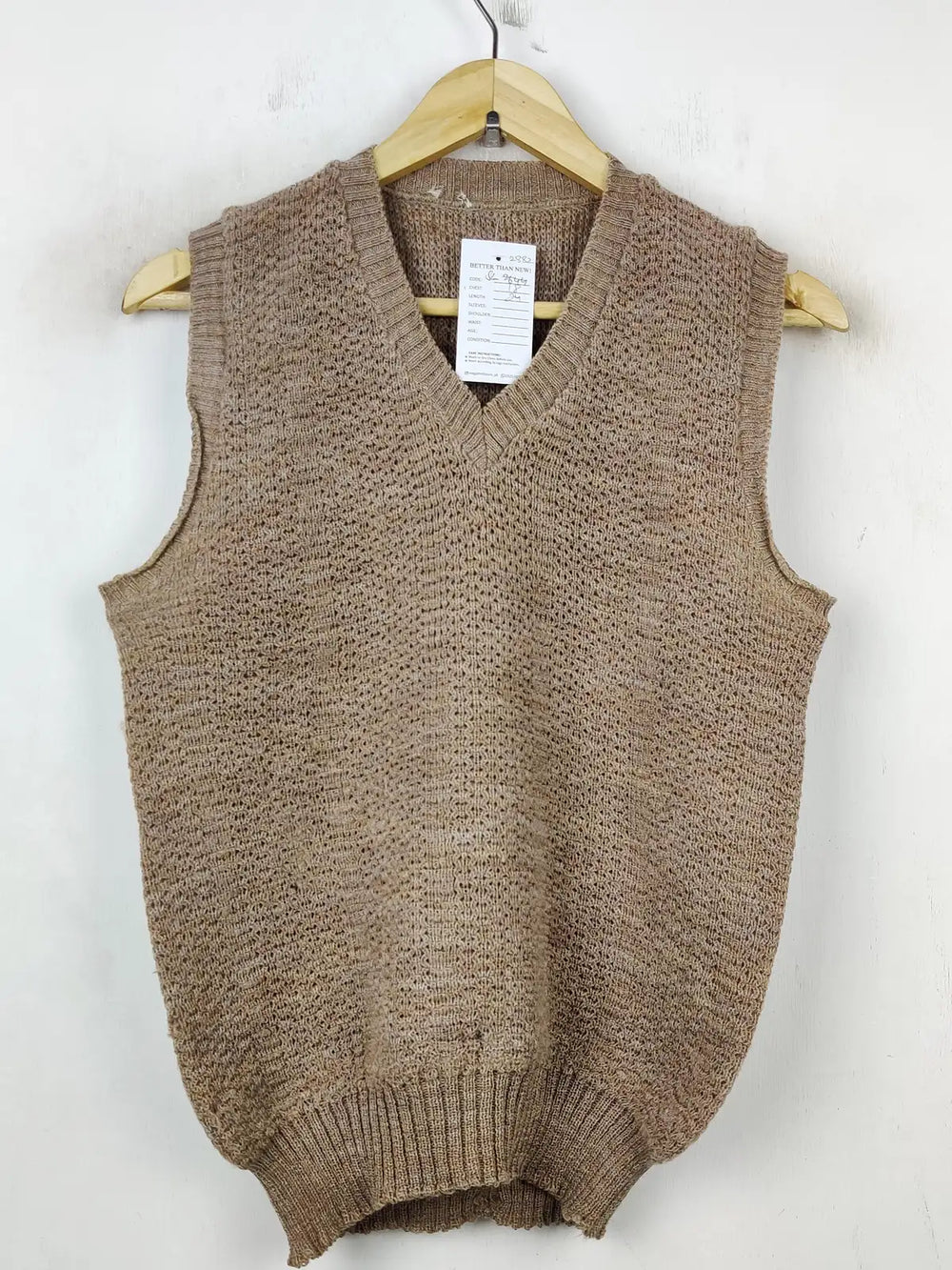 Buy online pre-used pre-loved 100% authentic & Original branded Unknown Brand (SL-2882) available in Pakistan. Top international brands avilable.