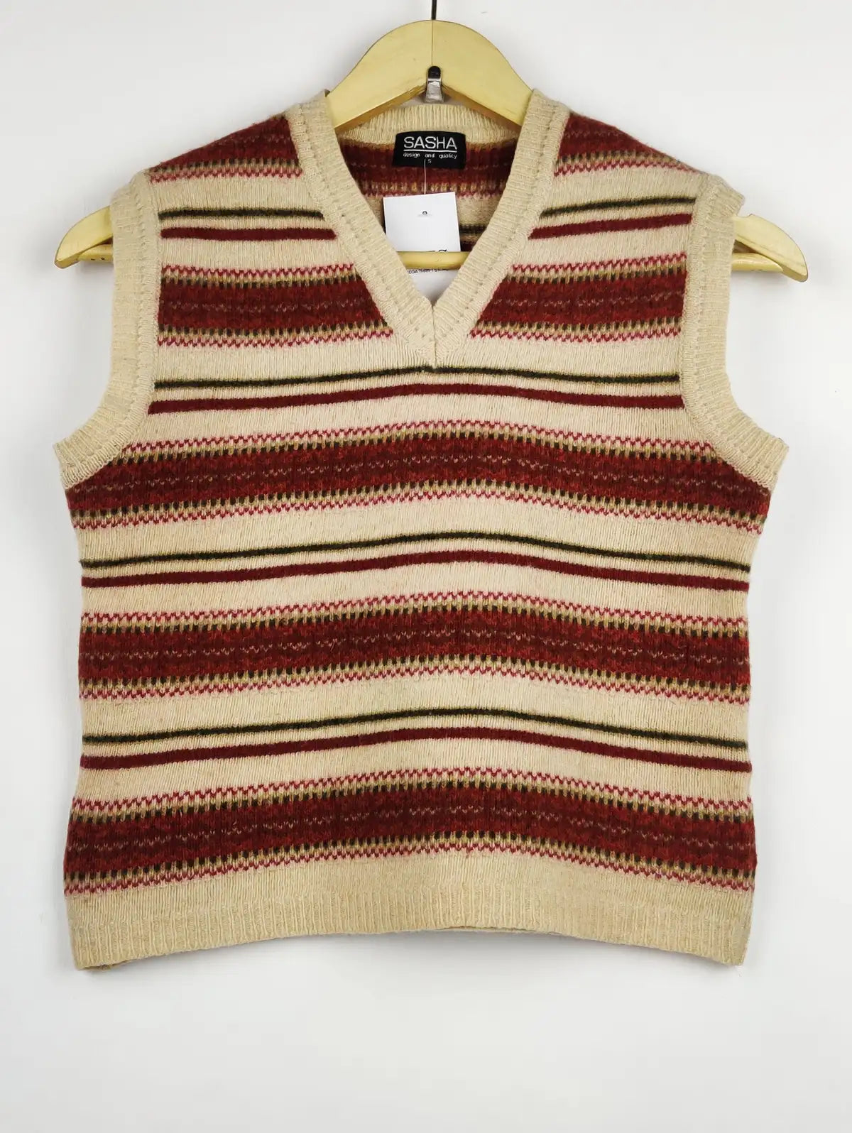 Buy online pre-used pre-loved 100% authentic & Original branded Sasha (SL-2897) available in Pakistan. Top international brands avilable.