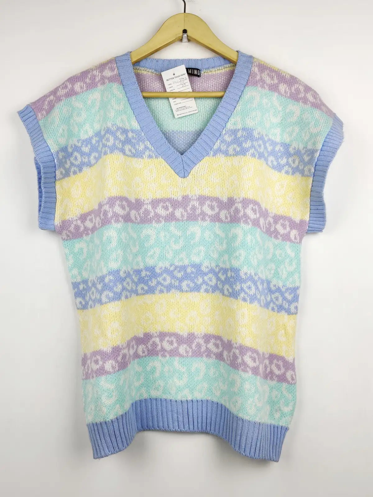 Buy online pre-used pre-loved 100% authentic & Original branded Girl In Mind (SL-2902) available in Pakistan. Top international brands avilable.