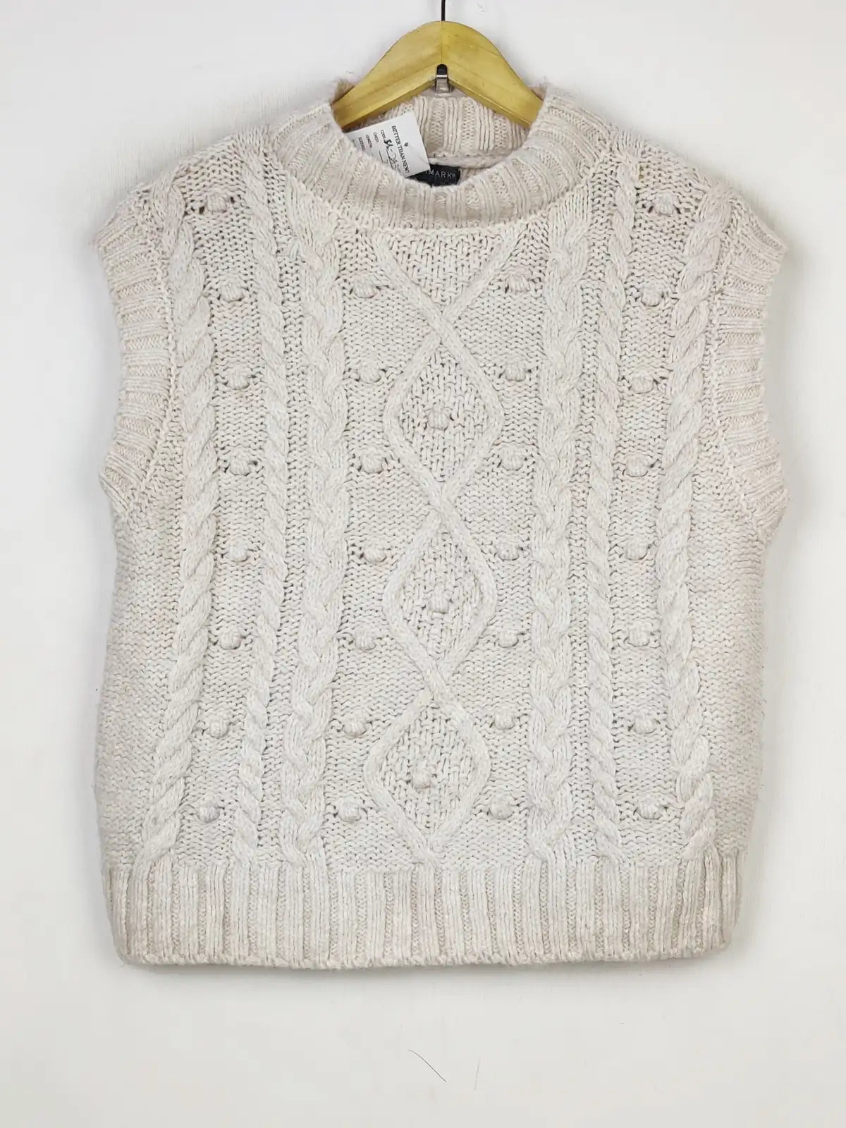 Buy online pre-used pre-loved 100% authentic & Original branded Primark (SL-2933) available in Pakistan. Top international brands avilable.