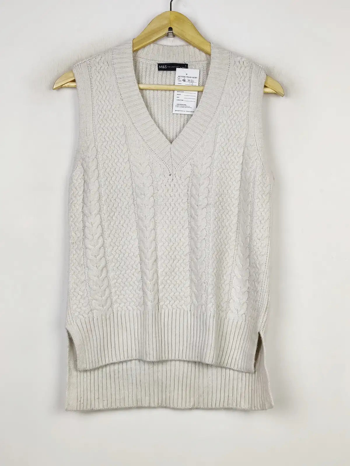 Buy online pre-used pre-loved 100% authentic & Original branded Marks & Spencer (SL-2936) available in Pakistan. Top international brands avilable.