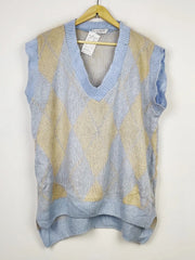 Buy online pre-used pre-loved 100% authentic & Original branded In The Style (SL-2937) available in Pakistan. Top international brands avilable.