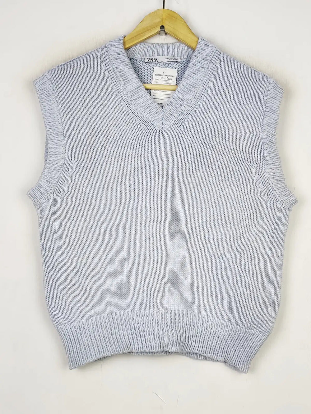 Buy online pre-used pre-loved 100% authentic & Original branded Zara (SL-2944) available in Pakistan. Top international brands avilable.