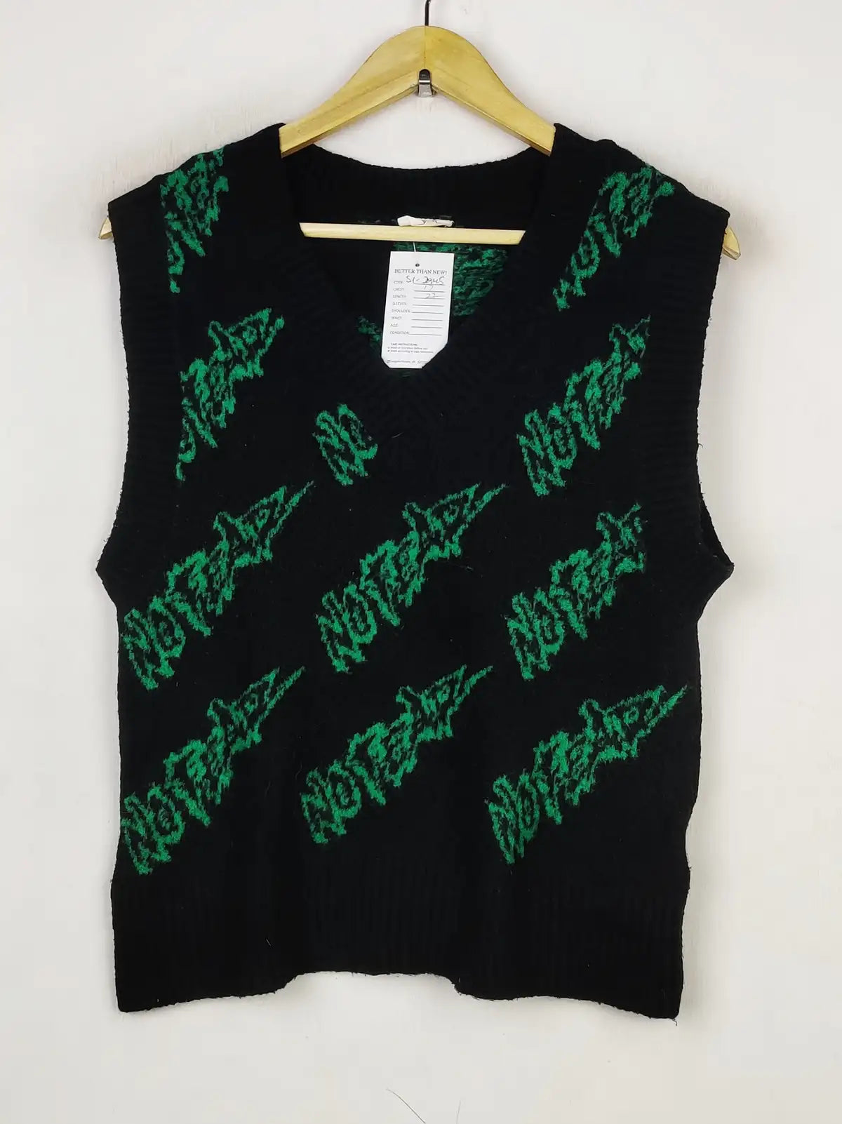 Buy online pre-used pre-loved 100% authentic & Original branded H&M (SL-2945) available in Pakistan. Top international brands avilable.