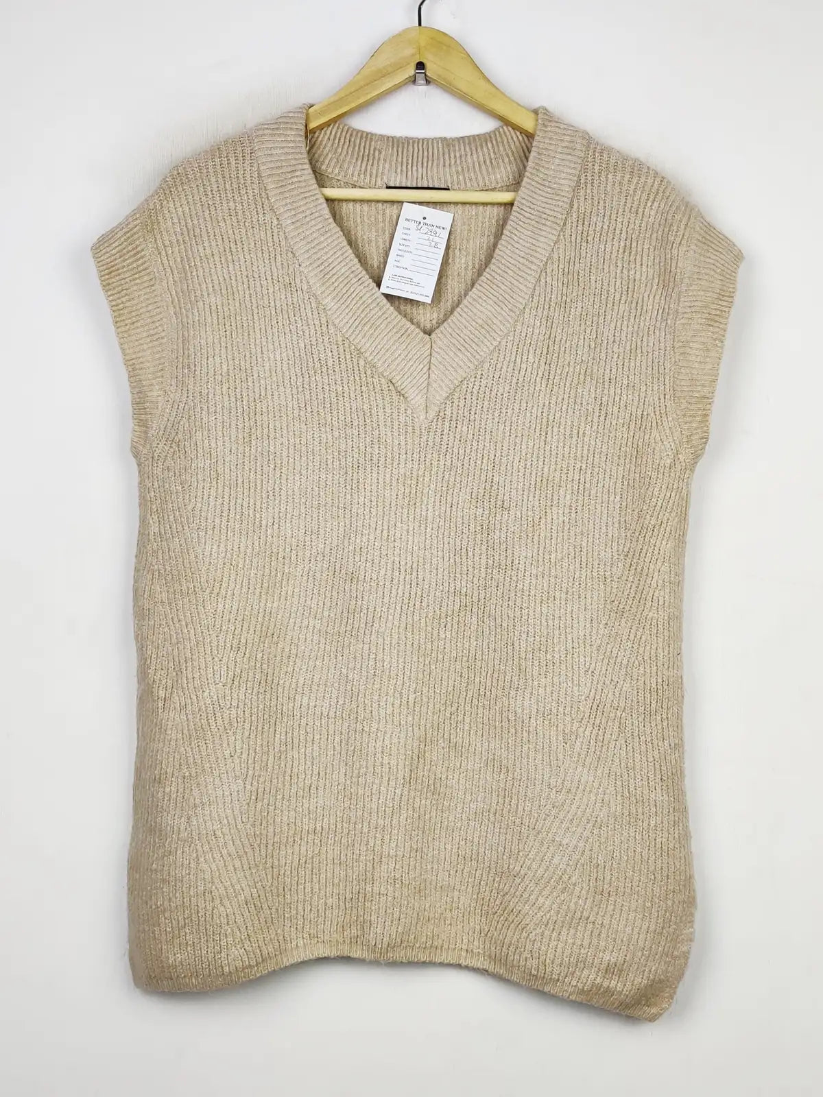 Buy online pre-used pre-loved 100% authentic & Original branded Dunnes Stores (SL-2991) available in Pakistan. Top international brands avilable.