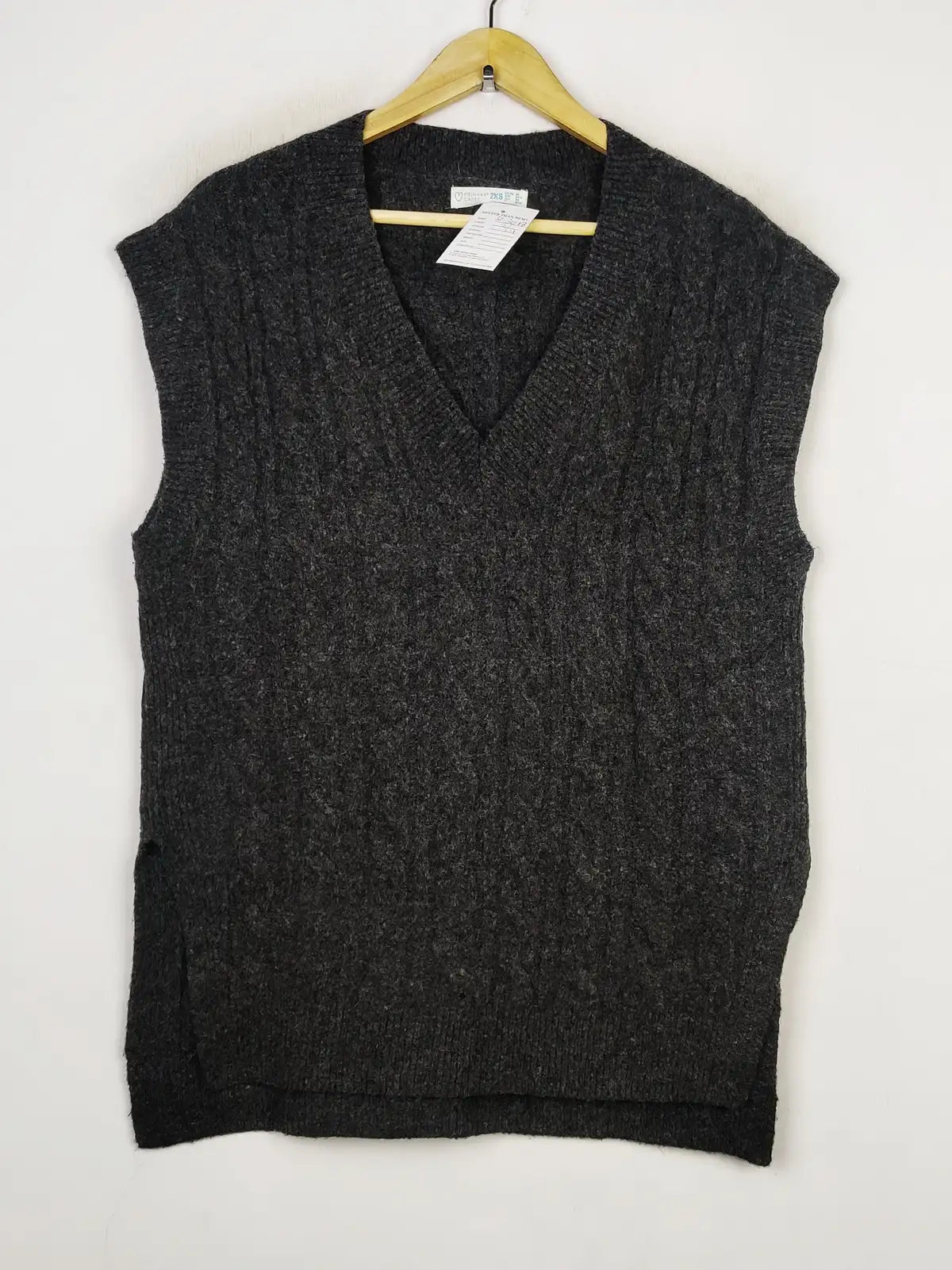 Buy online pre-used pre-loved 100% authentic & Original branded Primark (SL-3018) available in Pakistan. Top international brands avilable.