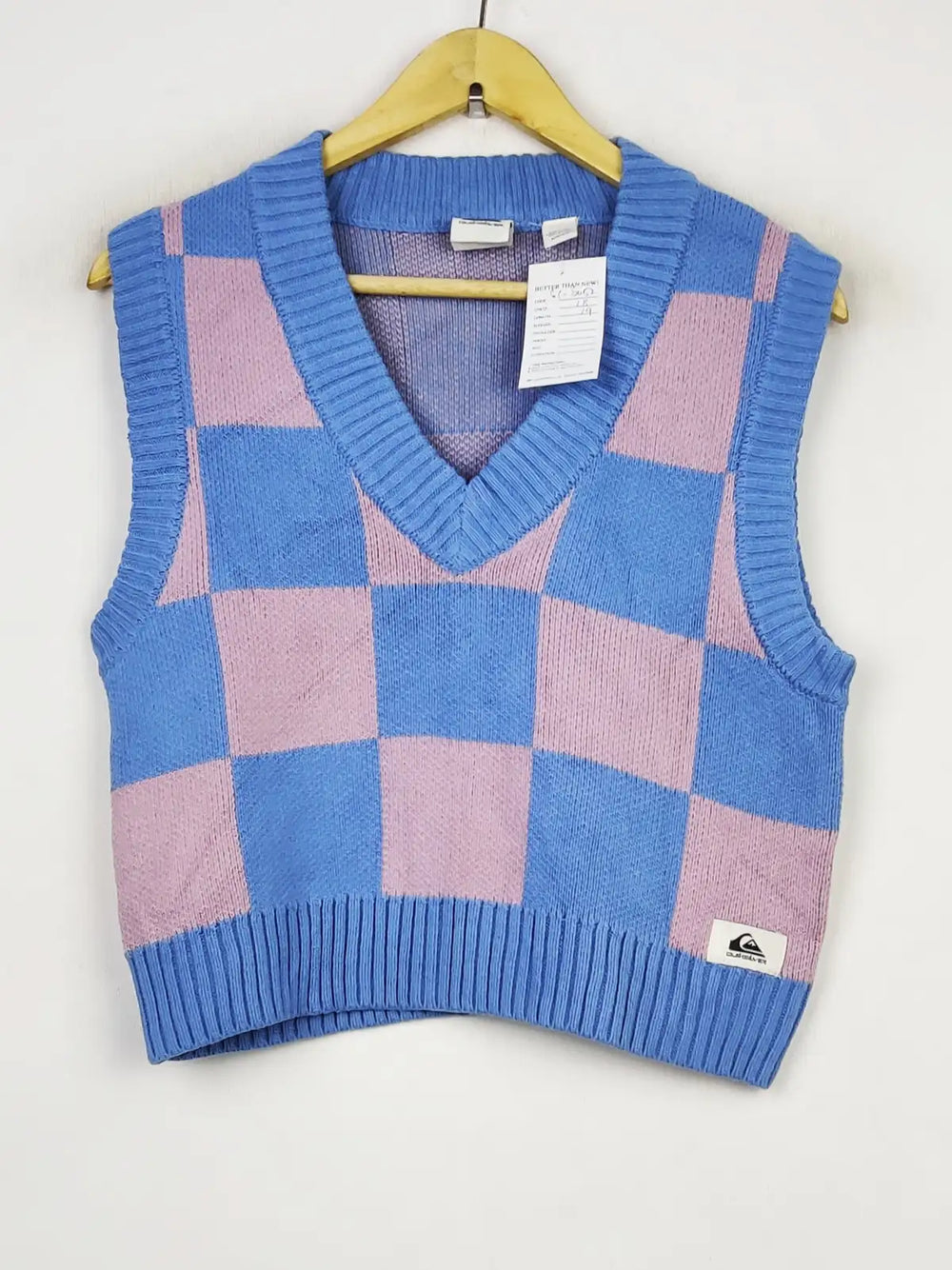 Buy online pre-used pre-loved 100% authentic & Original branded Quiksilver (SL-3052) available in Pakistan. Top international brands avilable.