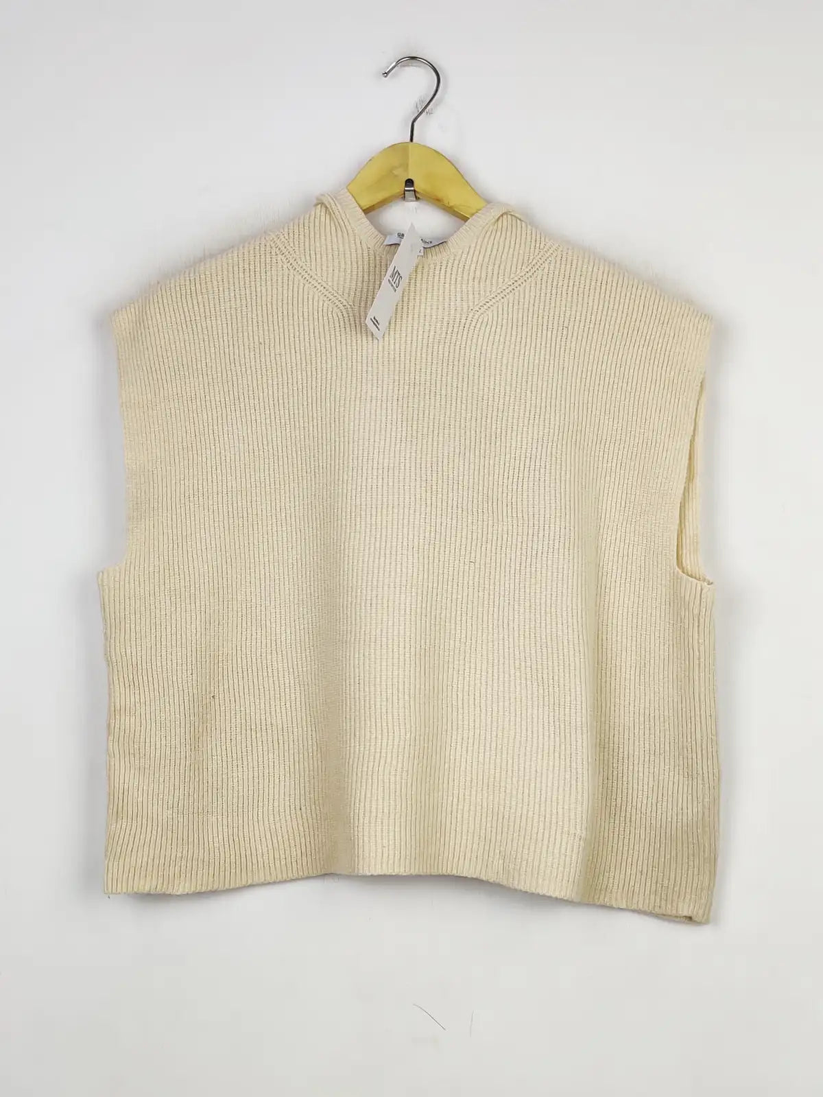 Buy online pre-used pre-loved 100% authentic & Original branded Great Plains (SL-3104) available in Pakistan. Top international brands avilable.