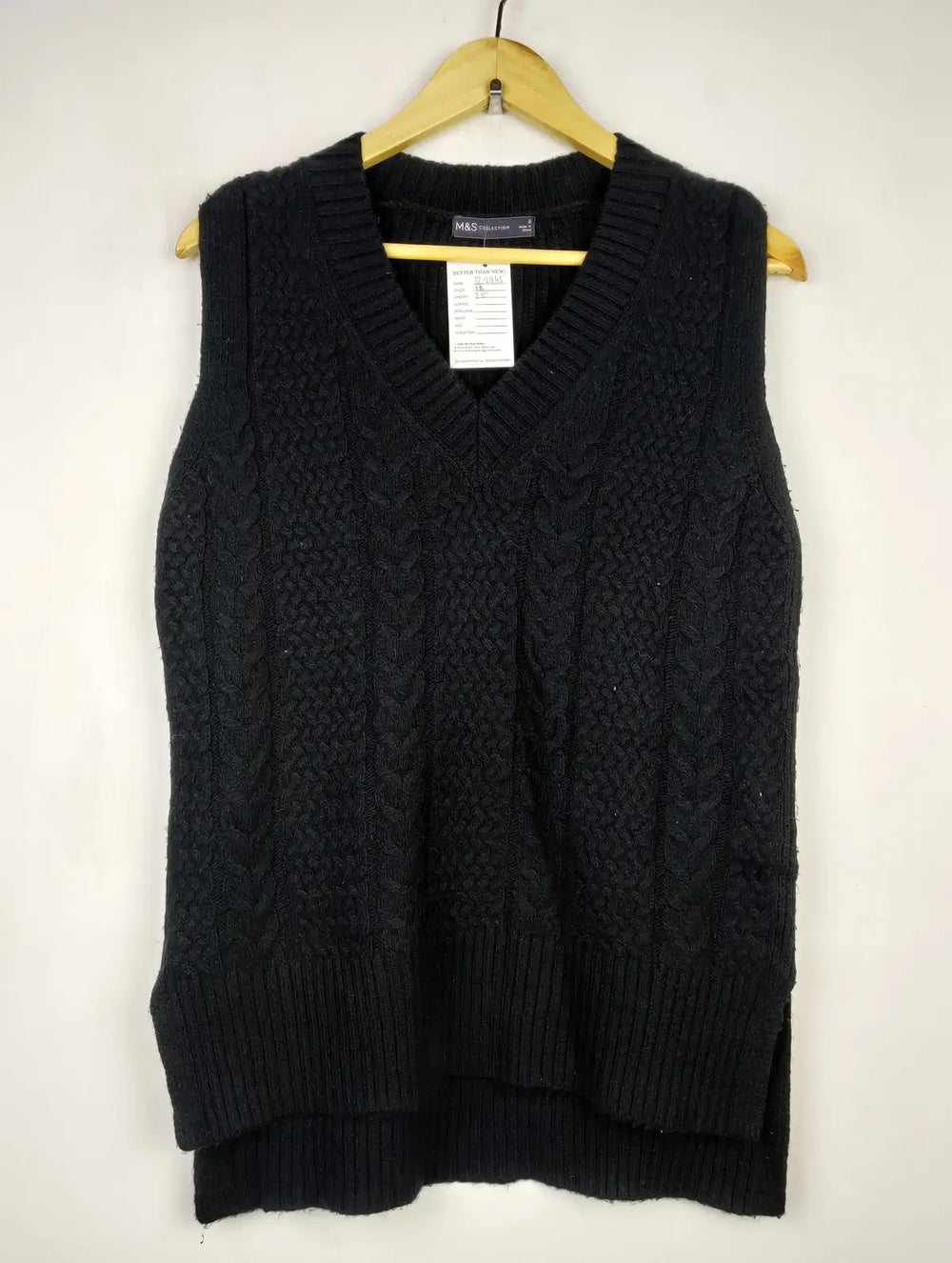 Buy online pre-used pre-loved 100% authentic & Original branded Marks & Spencer (SL-3172) available in Pakistan. Top international brands avilable.