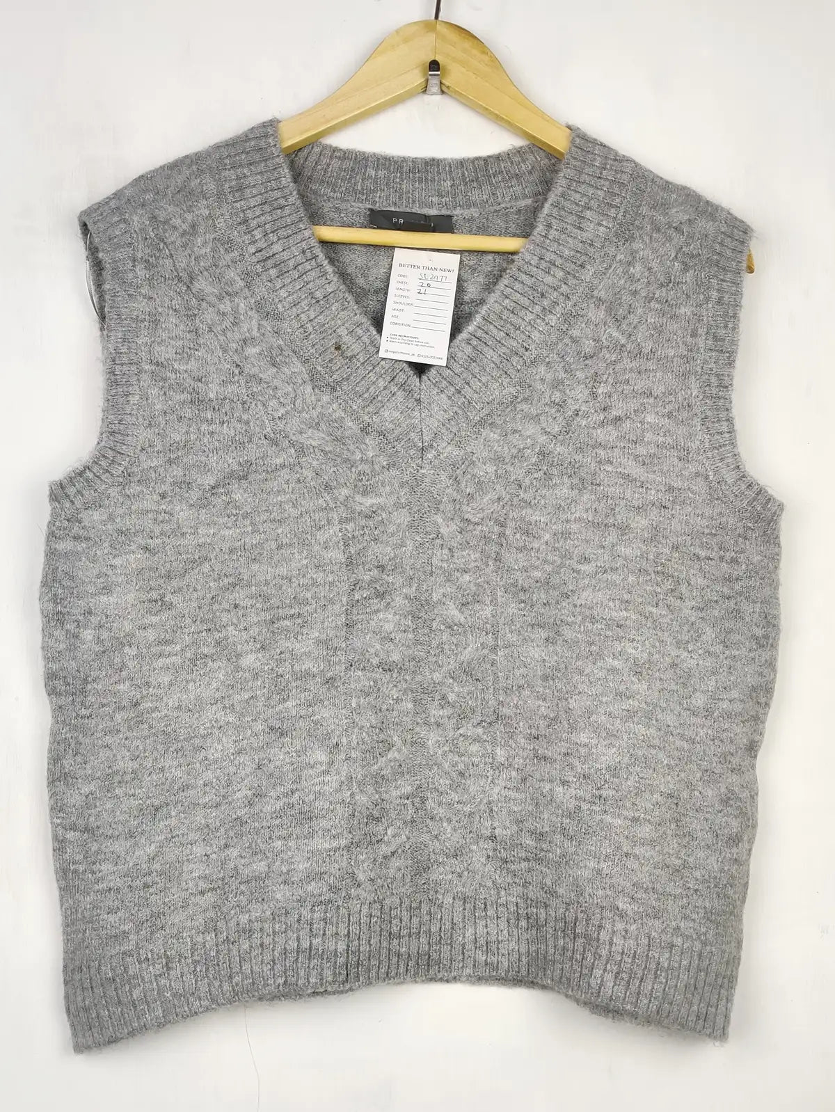 Buy online pre-used pre-loved 100% authentic & Original branded Primark (SL-3204) available in Pakistan. Top international brands avilable.