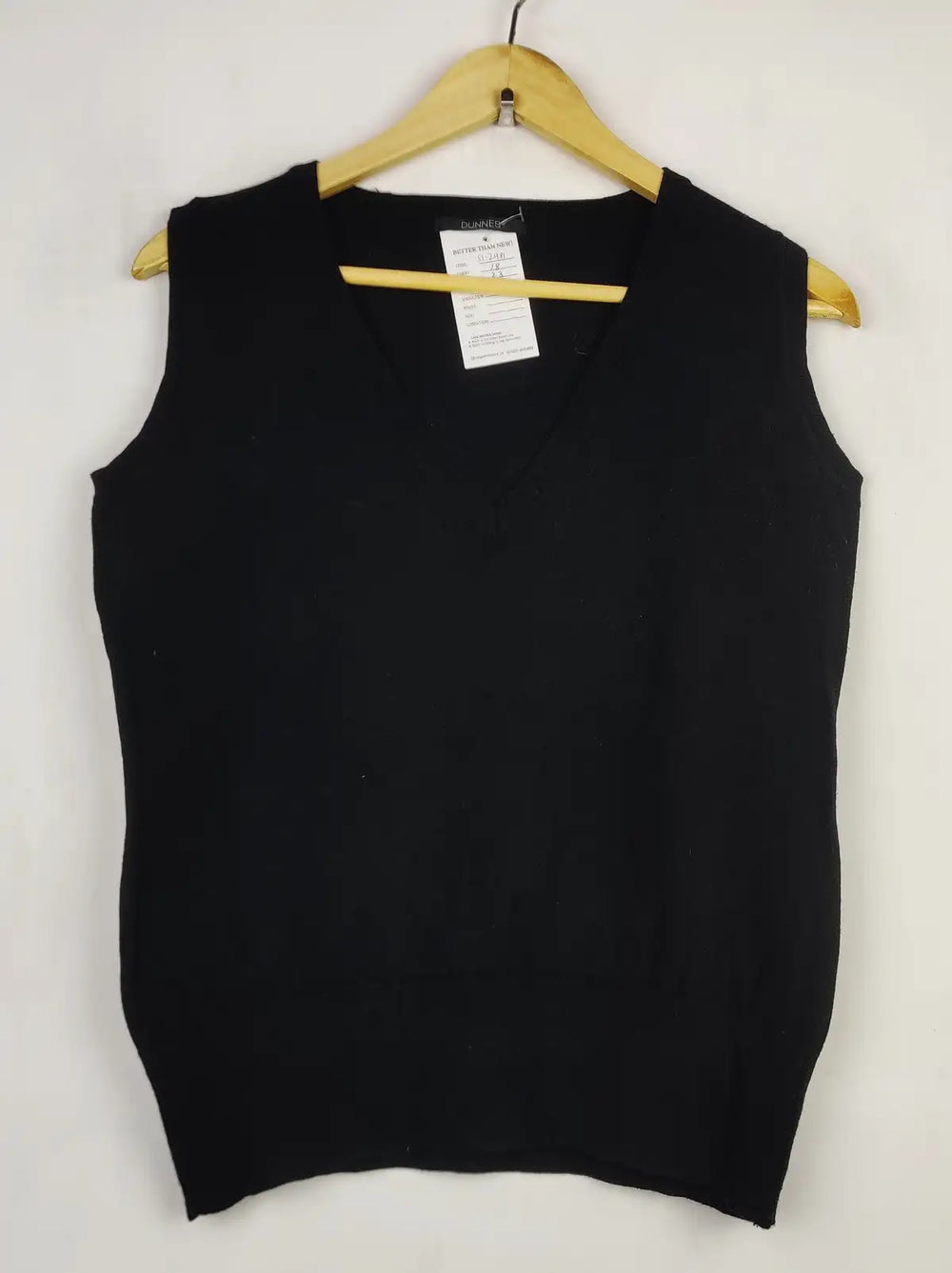 Buy online pre-used pre-loved 100% authentic & Original branded Dunnes Stores (SL-3208) available in Pakistan. Top international brands avilable.