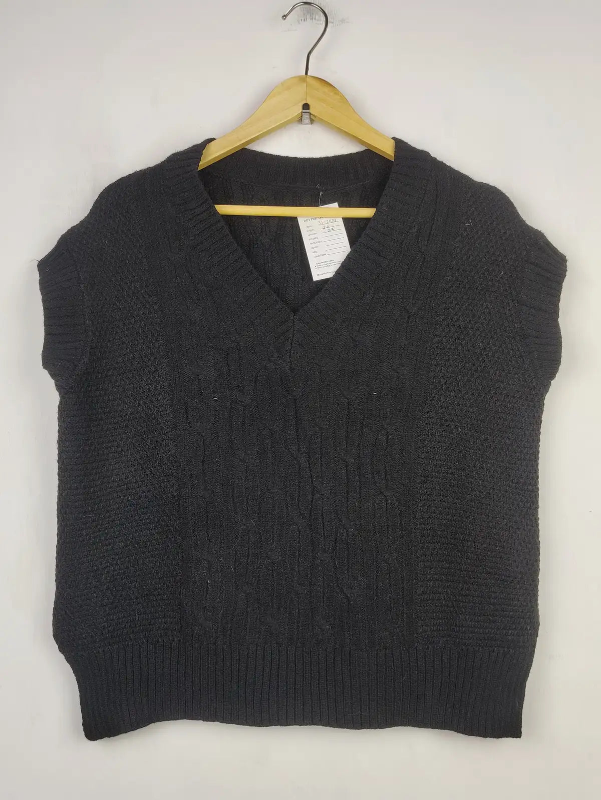 Buy online pre-used pre-loved 100% authentic & Original branded Shein (SL-3210) available in Pakistan. Top international brands avilable.