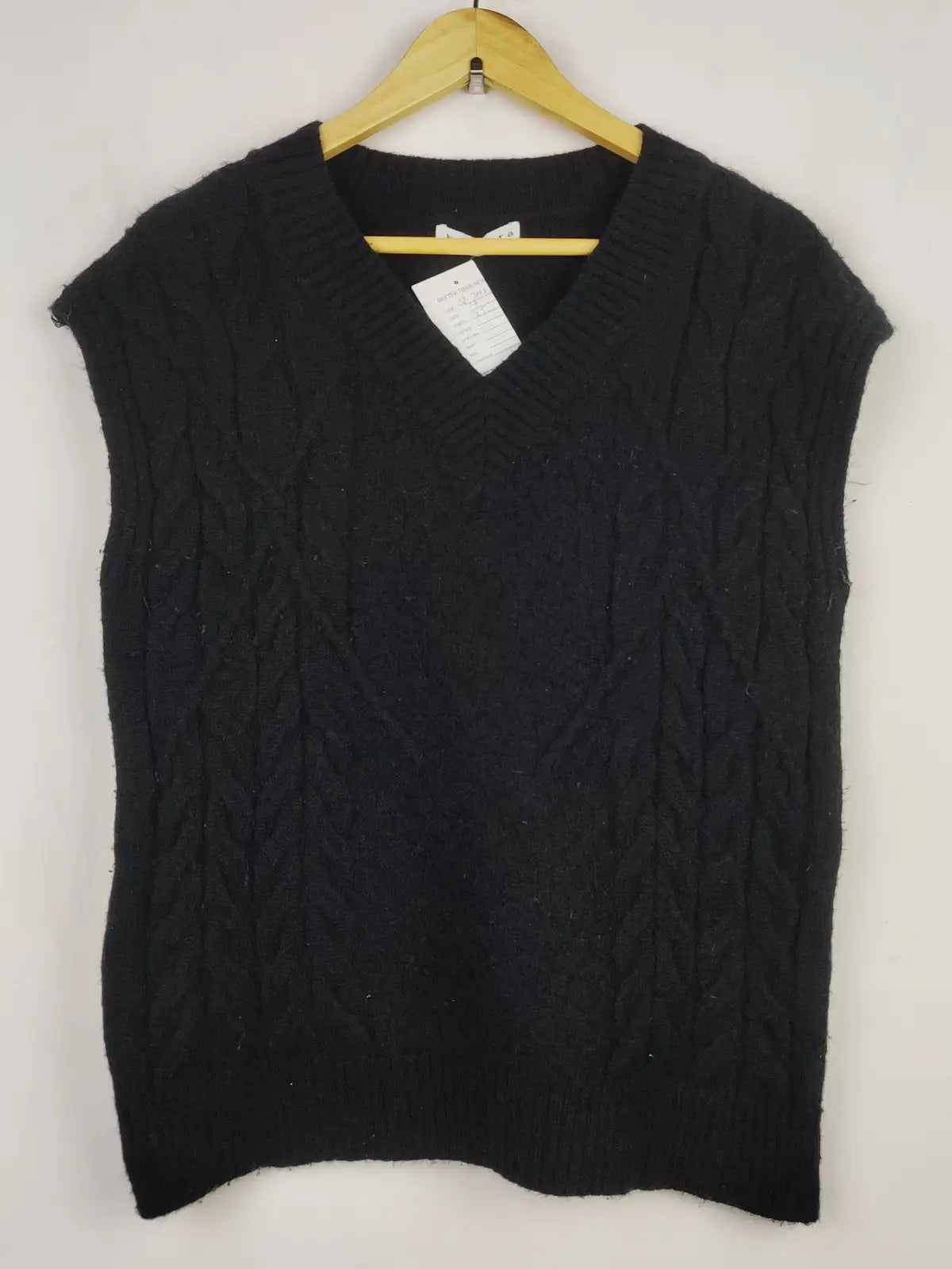 Buy online pre-used pre-loved 100% authentic & Original branded By Clara (SL-3289) available in Pakistan. Top international brands avilable.