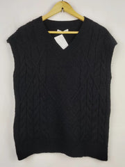 Buy online pre-used pre-loved 100% authentic & Original branded By Clara (SL-3289) available in Pakistan. Top international brands avilable.