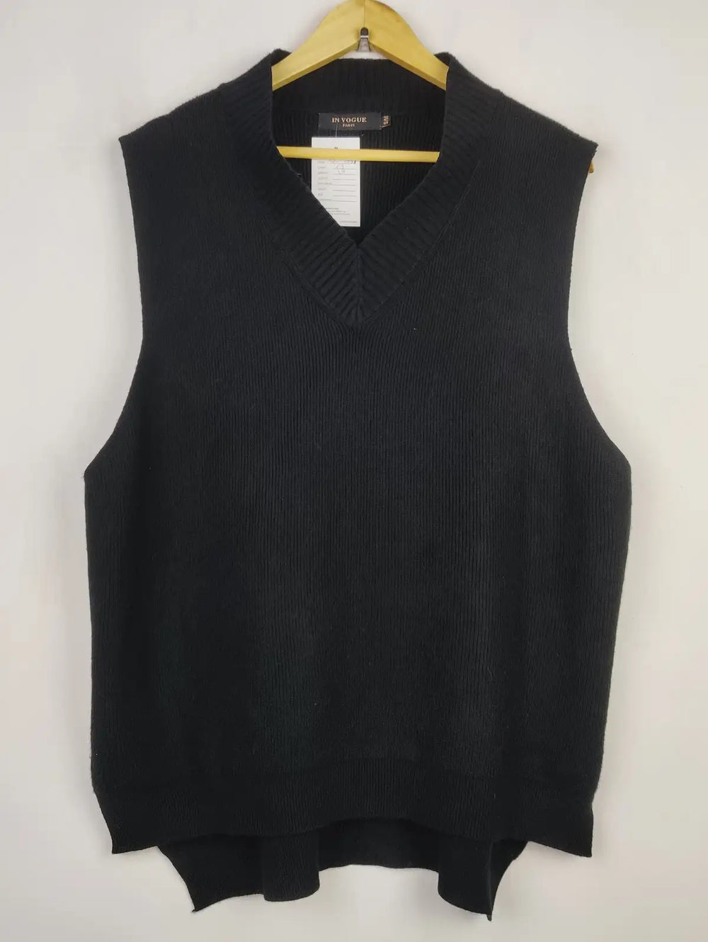 Buy online pre-used pre-loved 100% authentic & Original branded In Vogue (SL-3308) available in Pakistan. Top international brands avilable.