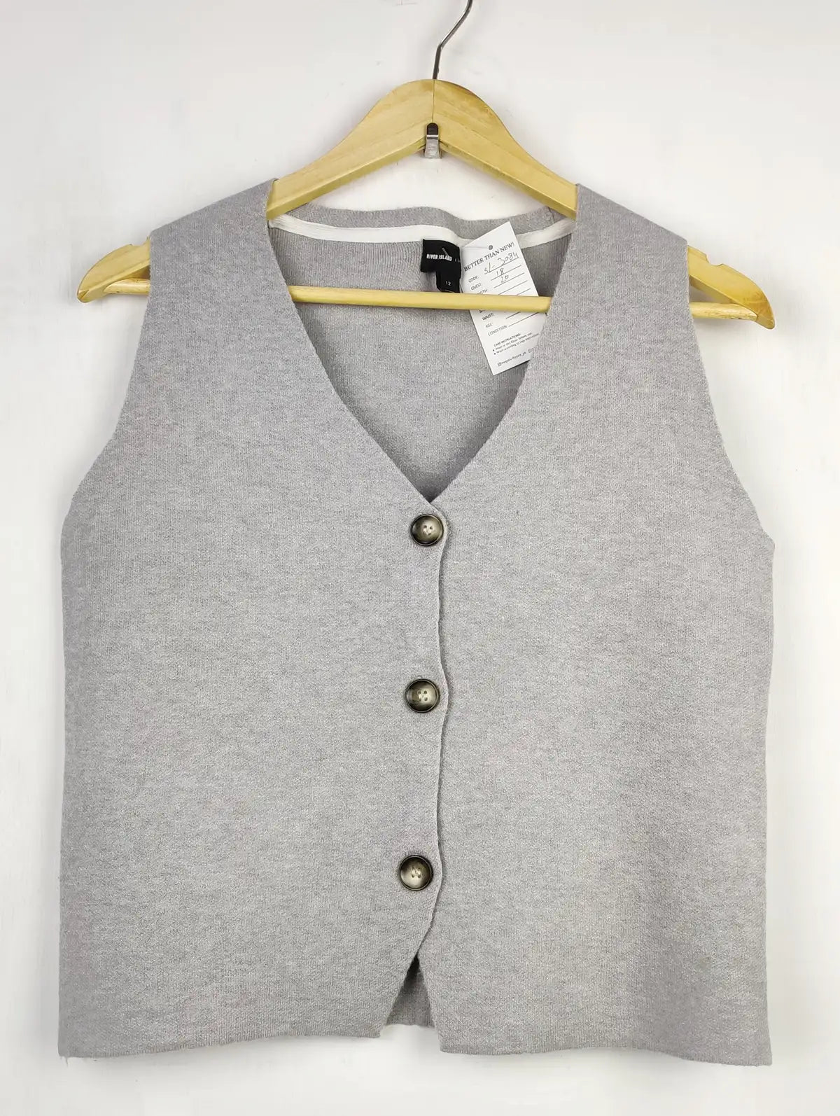 Buy online pre-used pre-loved 100% authentic & Original branded River Island (SL-3311) available in Pakistan. Top international brands avilable.
