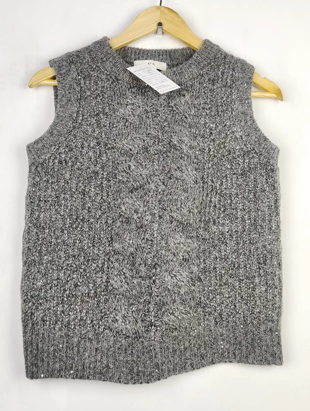 Buy online pre-used pre-loved 100% authentic & Original branded Marks & Spencer (SL-3371) available in Pakistan. Top international brands avilable.