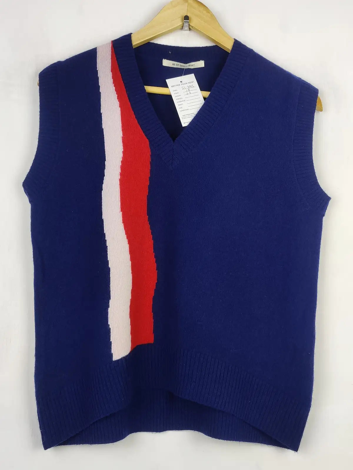 Buy online pre-used pre-loved 100% authentic & Original branded Etre Cecile (SL-3372) available in Pakistan. Top international brands avilable.