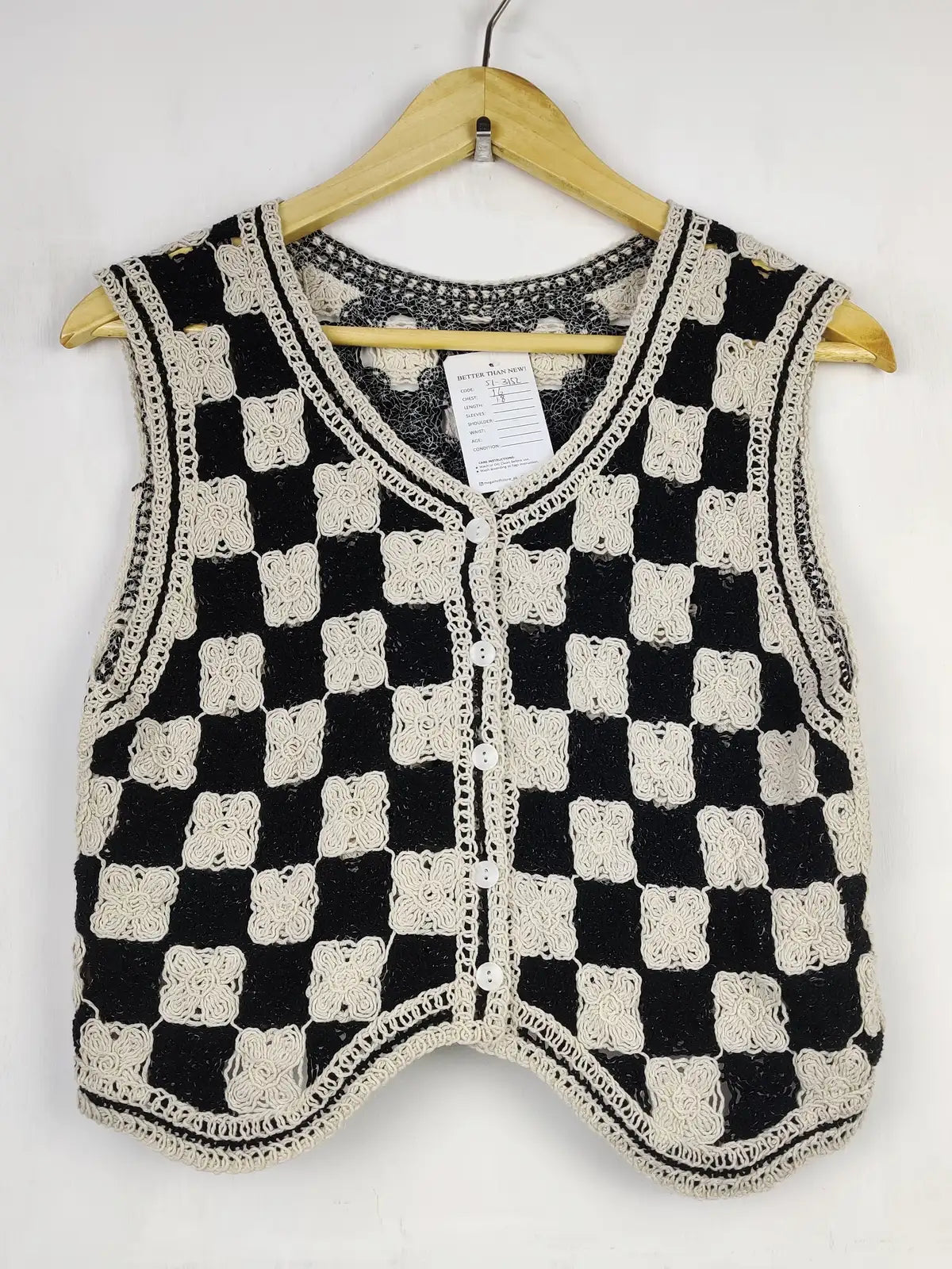 Buy online pre-used pre-loved 100% authentic & Original branded Shein (SL-3379) available in Pakistan. Top international brands avilable.