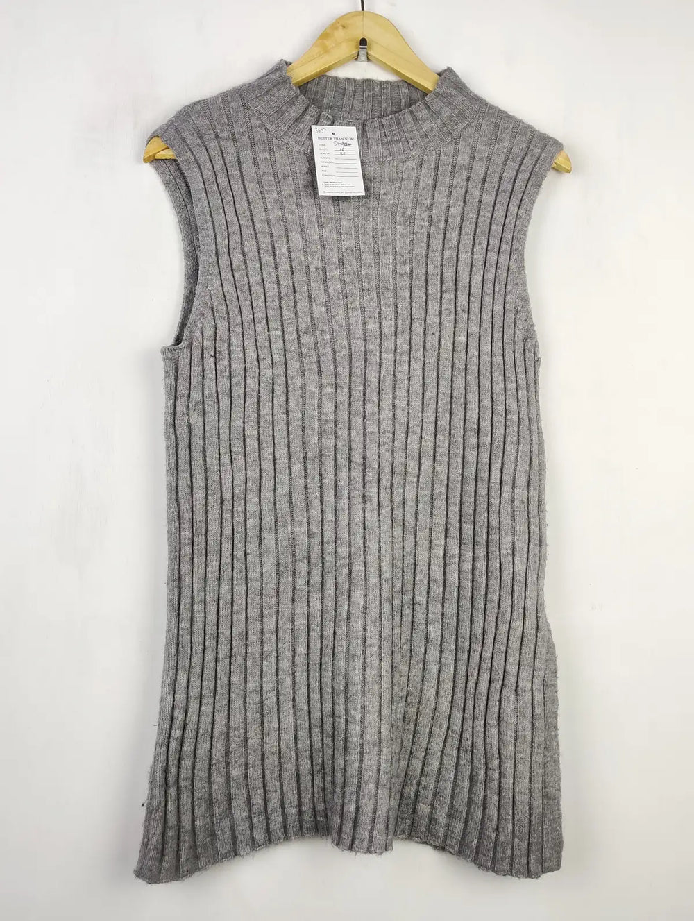 Buy online pre-used pre-loved 100% authentic & Original branded Shein (SL-3437) available in Pakistan. Top international brands avilable.