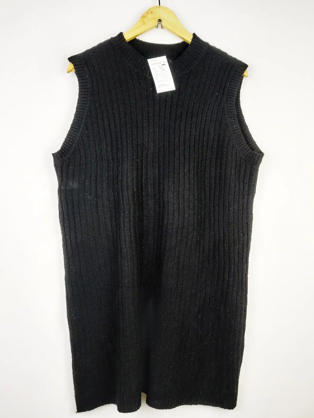 Buy online pre-used pre-loved 100% authentic & Original branded F&F (SL-3440) available in Pakistan. Top international brands avilable.