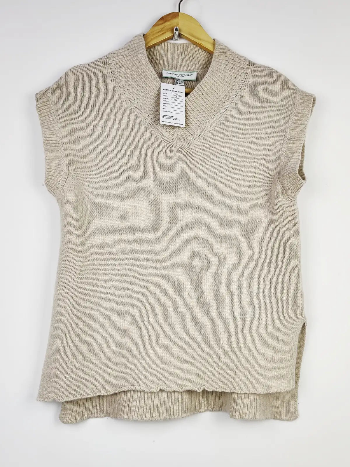 Buy online pre-used pre-loved 100% authentic & Original branded Carolyn Donnelly (SL-3548) available in Pakistan. Top international brands avilable.