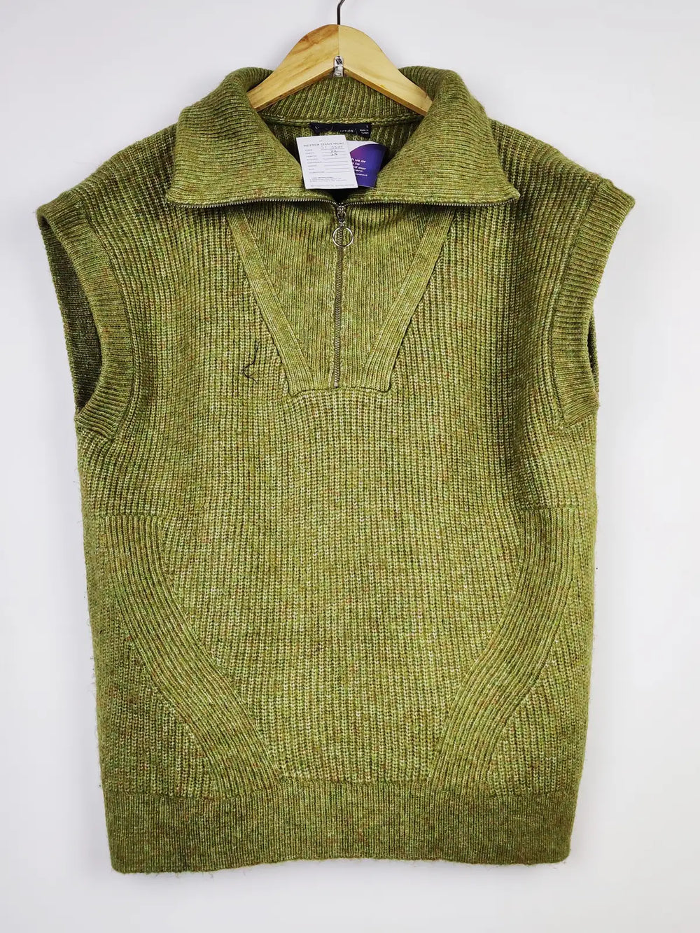 Buy online pre-used pre-loved 100% authentic & Original branded Marks & Spencer (SL-3589) available in Pakistan. Top international brands avilable.