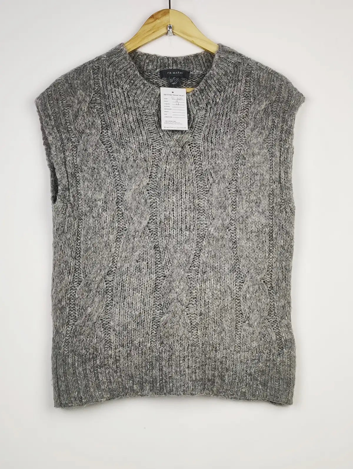 Buy online pre-used pre-loved 100% authentic & Original branded Primark (SL-3590) available in Pakistan. Top international brands avilable.