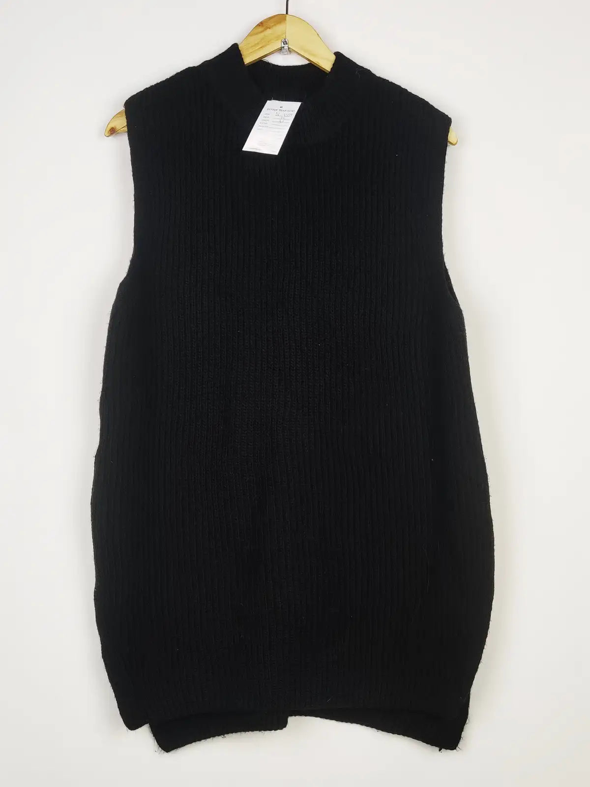 Buy online pre-used pre-loved 100% authentic & Original branded H&M (SL-3594) available in Pakistan. Top international brands avilable.