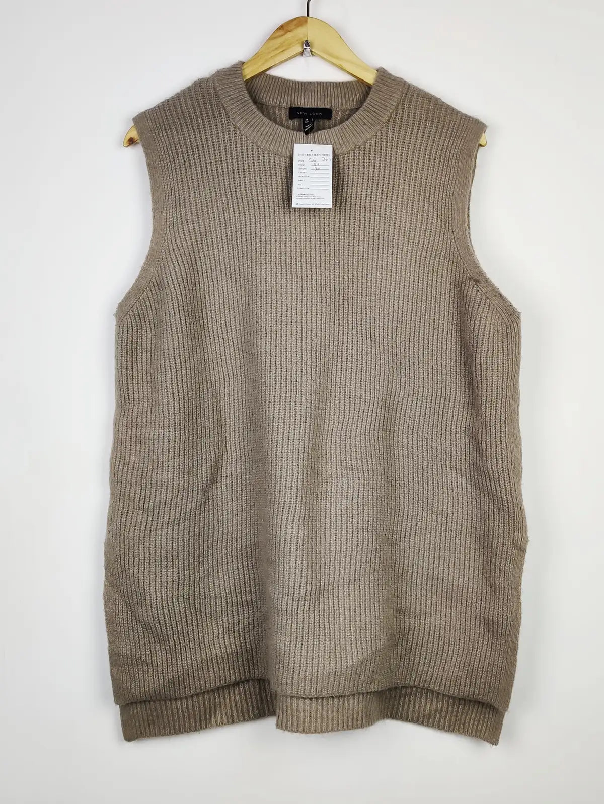 Buy online pre-used pre-loved 100% authentic & Original branded New Look (SL-3617) available in Pakistan. Top international brands avilable.